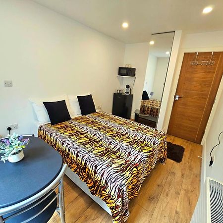 Oliver Double Room Лондон Экстерьер фото