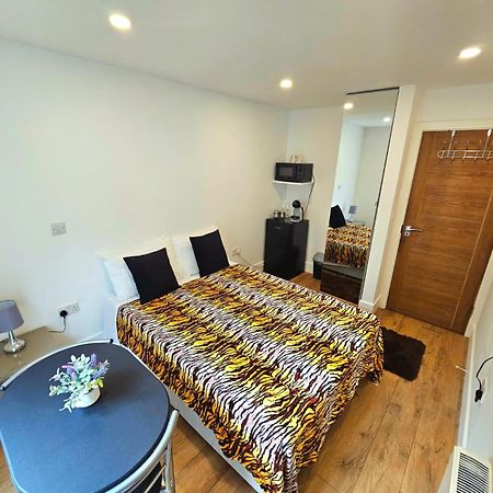 Oliver Double Room Лондон Экстерьер фото