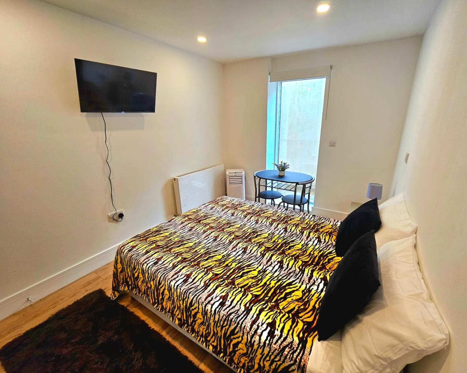 Oliver Double Room Лондон Экстерьер фото