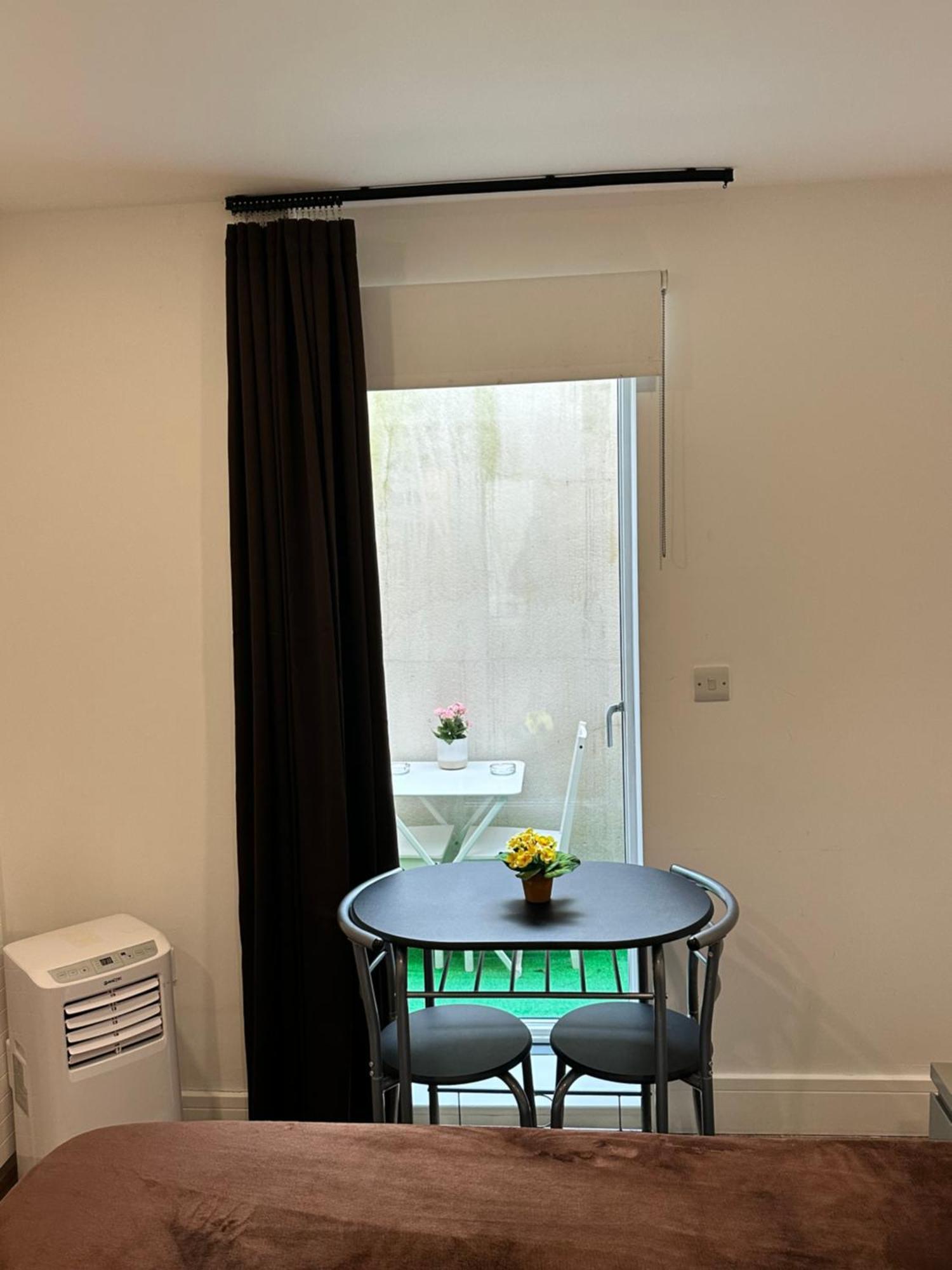 Oliver Double Room Лондон Экстерьер фото