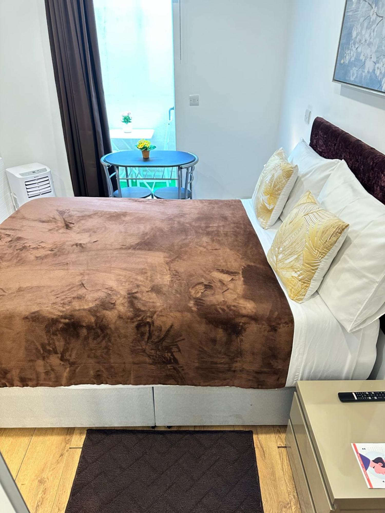 Oliver Double Room Лондон Экстерьер фото